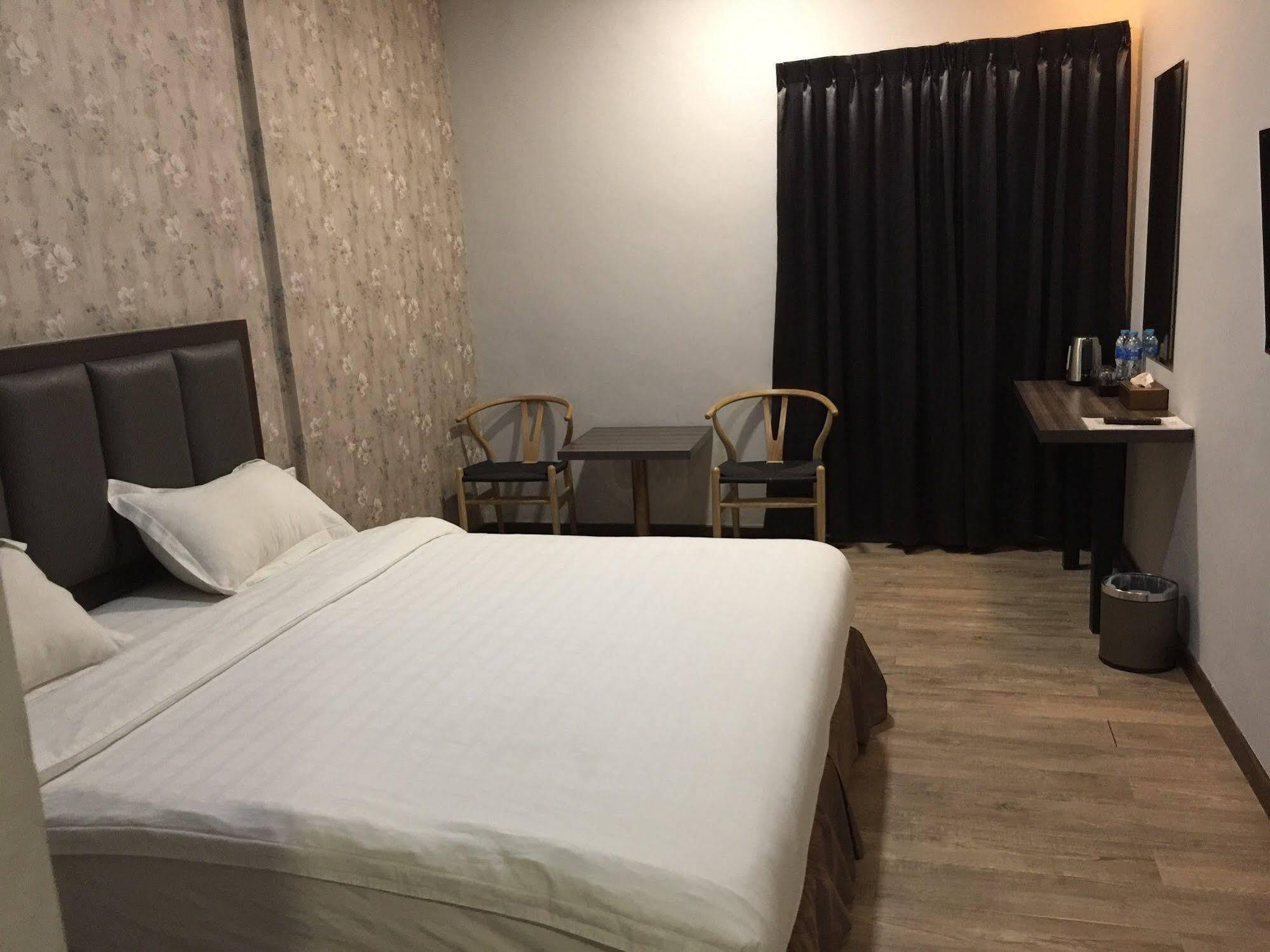 伊特尔恩酒店 Batam 外观 照片